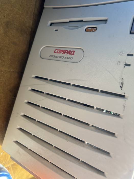 deskpro5100_img_0342.jpeg